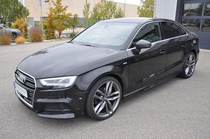Schwarz Gebraucht 2017 Audi A3 S-Line Limousine | 17.900 € (Teuer) - Bild 1/4