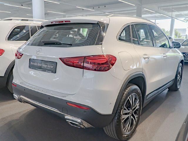 Gebraucht Mercedes GLA250 Progressive 218 PS (160 kW) 2023 SUV