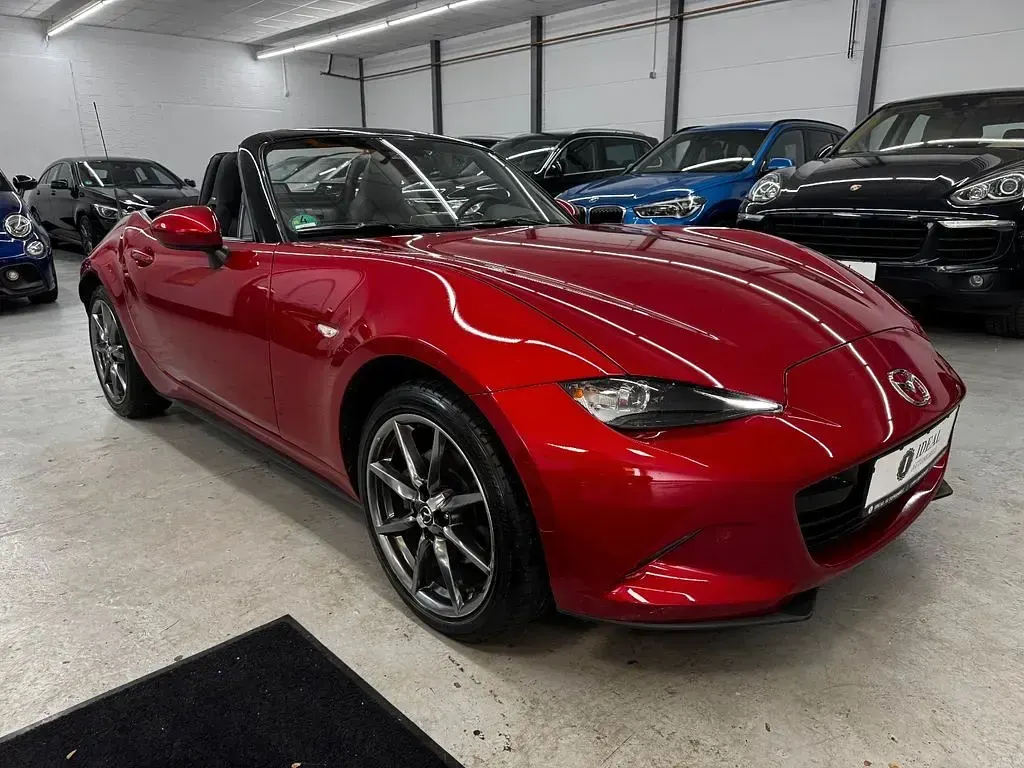 Gebraucht Mazda MX5 Sports-Line 160 PS (117 kW) 2017 Rubinrot metallic Cabrio