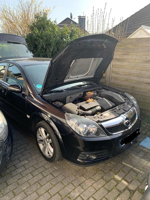 Gebraucht Opel Vectra GTS 155 PS (114 kW) 2007 Schwarz Limousine