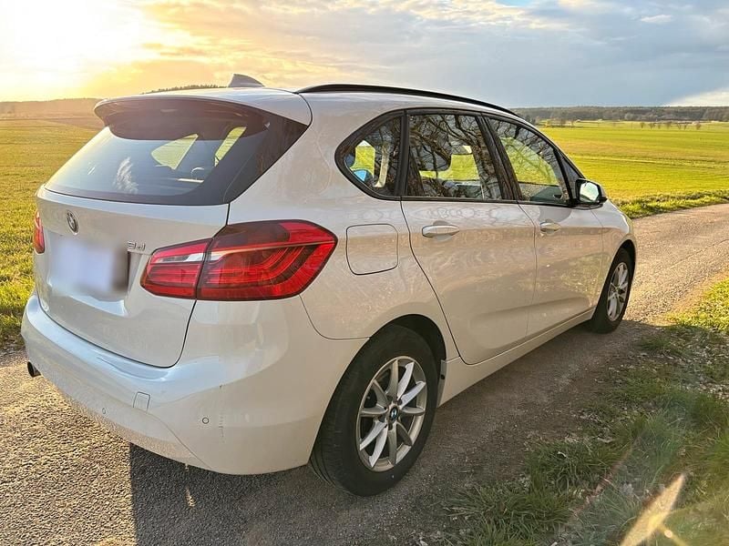 Gebraucht BMW 218 150 PS (110 kW) 2016 Weiß Kombi
