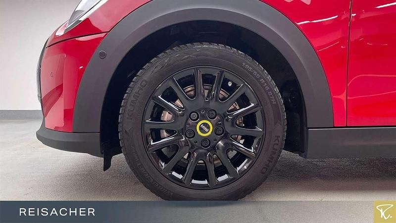 Gebraucht Mini Cooper Coupé Classic 135 kW (184 PS) 2023 Chili red Coupé