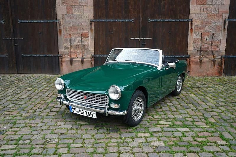 Grün Gebraucht 1970 MG Midget Cabrio | 9.888 € - Bild 1/4