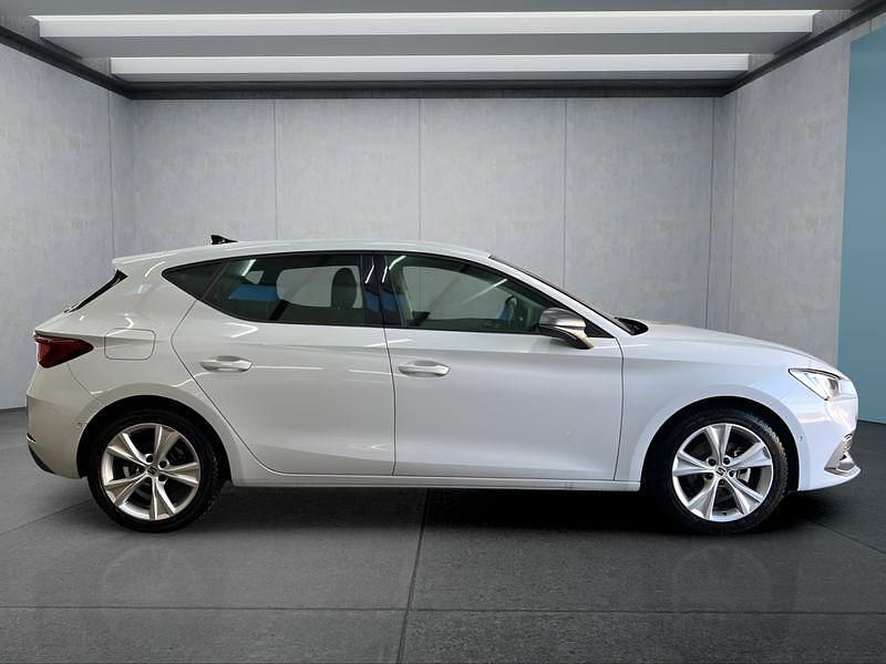 Second-hand Seat Leon FR 150 CP (110 kW) 2025 Alb Hatchback