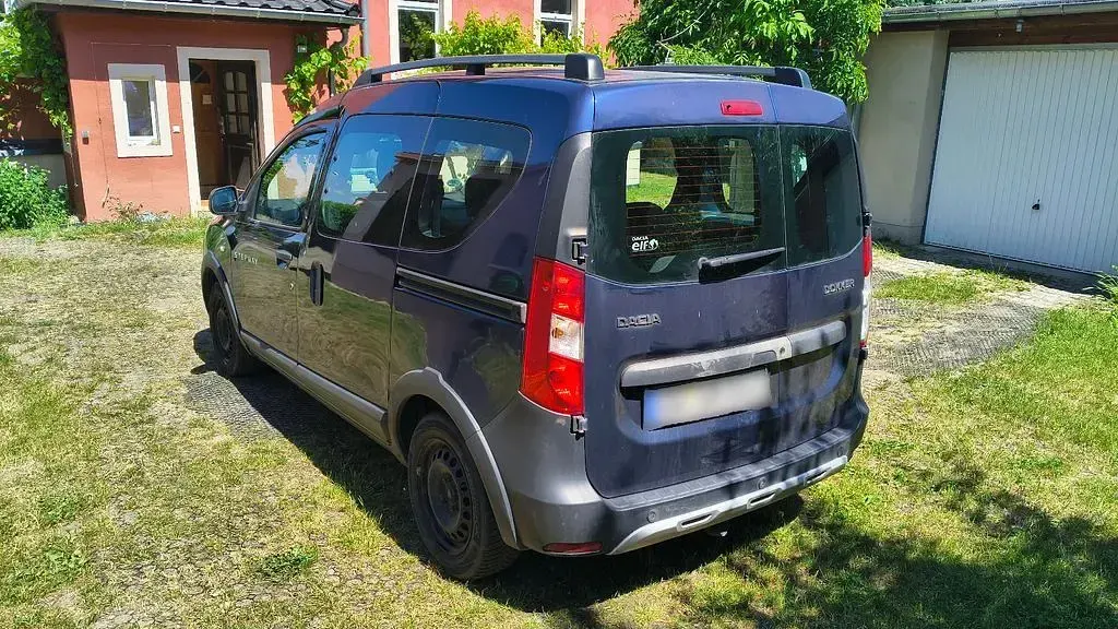 Gebraucht Dacia Dokker Stepway 116 PS (85 kW) 2016 Blau Van / Kleinbus