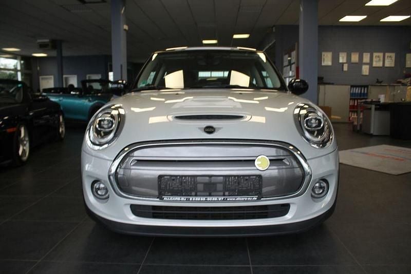 Gebraucht Mini Cooper SE 135 kW (184 PS) 2020 Weiß Kleinwagen