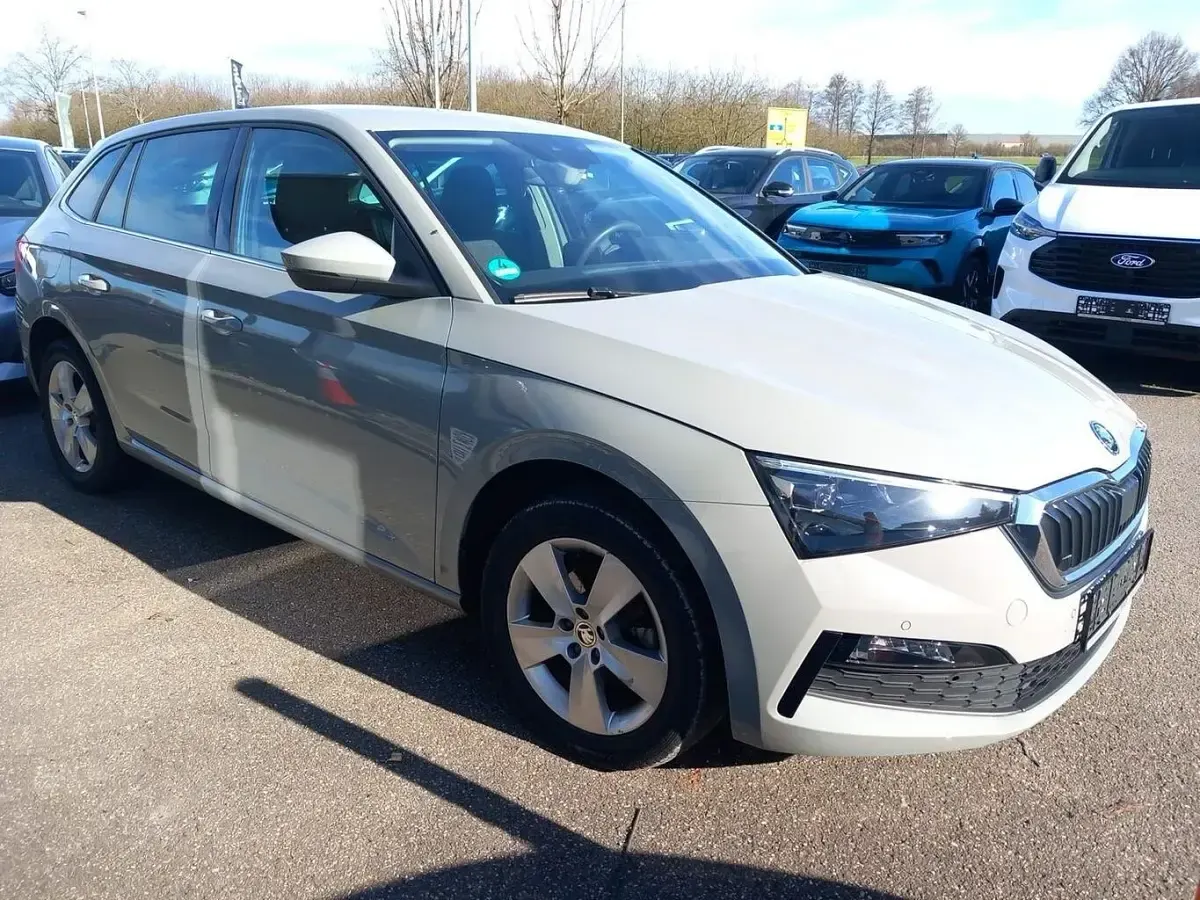 Gebraucht Skoda 110 R Style 110 PS (80 kW) 2021 Stahl grau Limousine