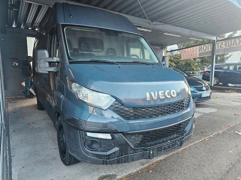 Gebraucht Iveco Daily 106 PS (77 kW) 2015 Grau Van / Kleinbus