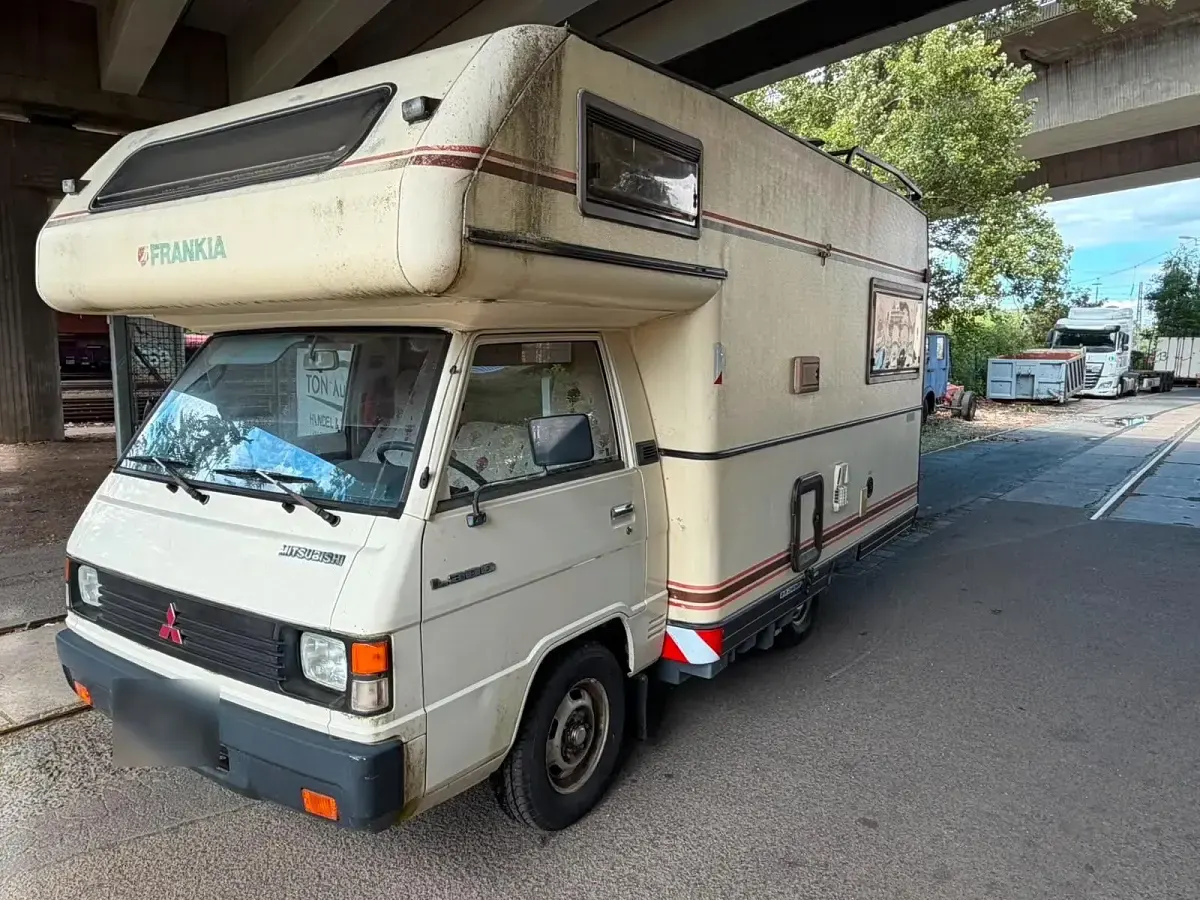 Gebraucht Mitsubishi L300 1989 Beige Van
