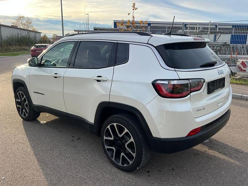 Gebraucht Jeep Compass Limited 170 PS (125 kW) 2018 Weiß SUV