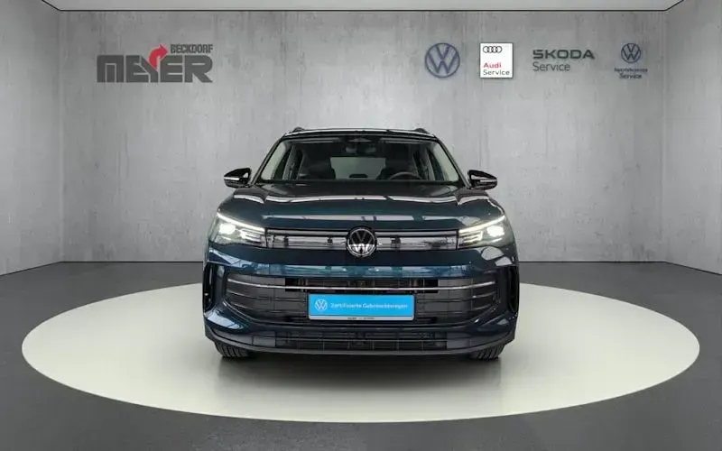 Gebraucht VW Tiguan Goal 150 PS (110 kW) 2025 Nightshade blue (blau) SUV