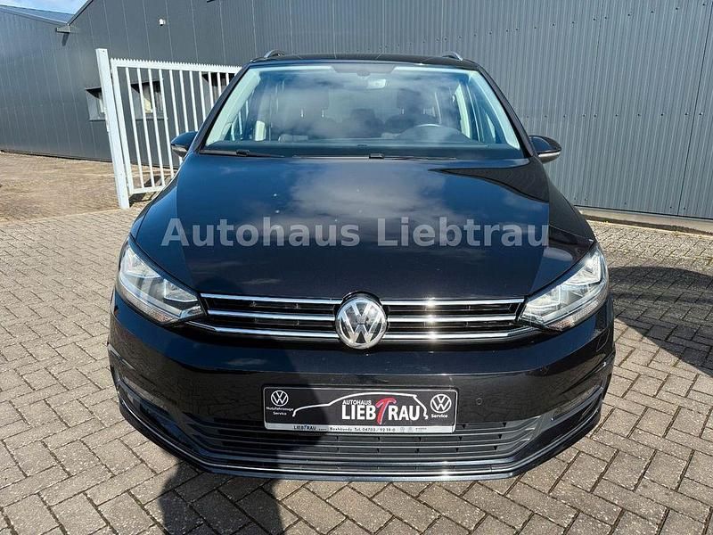 Gebraucht VW Touran Sound 150 PS (110 kW) 2017 Schwarz Van / Kleinbus