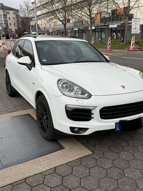 Gebraucht Porsche Cayenne S E-Hybrid Platinum Edition 416 PS (305 kW) 2017 Weiß SUV
