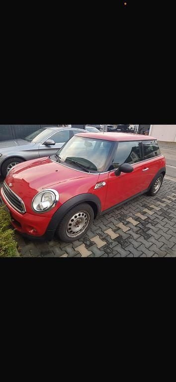Rot Gebraucht 2011 Mini ONE Kleinwagen | 2.899 € (Guter Preis) - Bild 1/4
