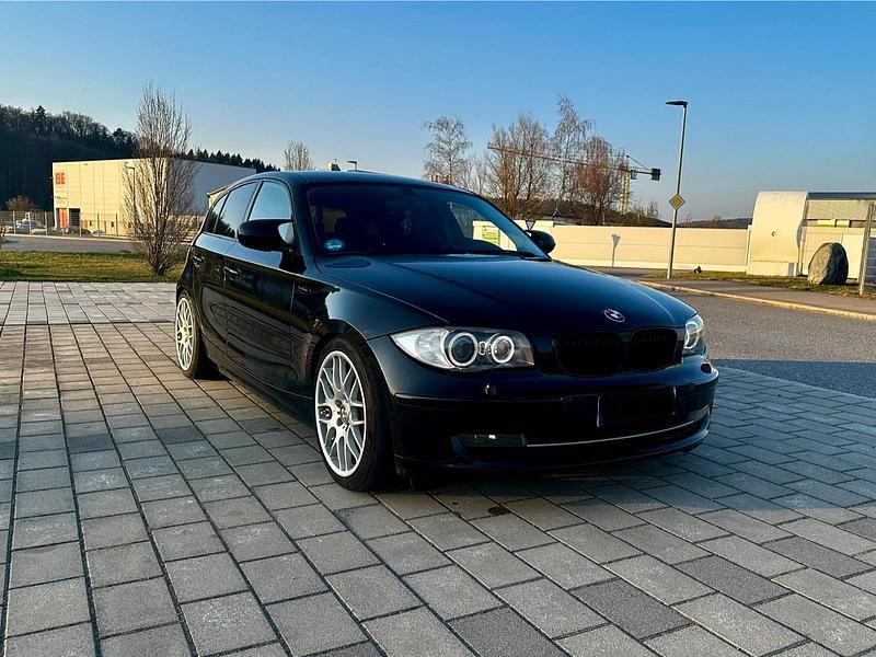 Brugt BMW 118 Performance 143 HK (105 kW) 2009 Sort Hatchback