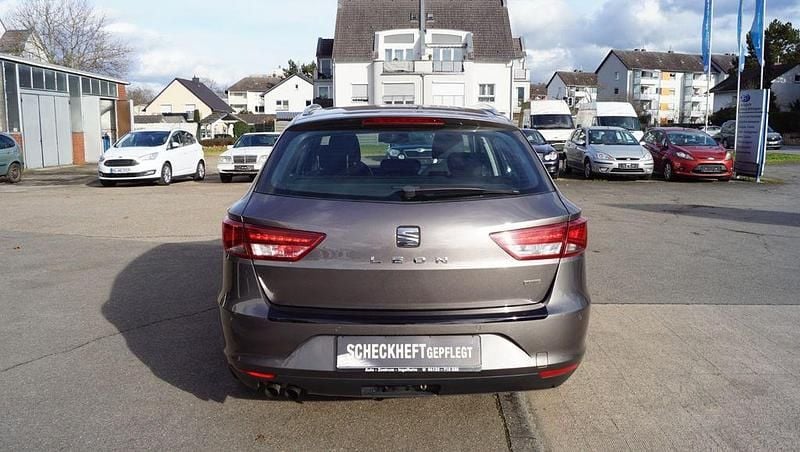 Gebraucht Seat Leon ST 4Drive 150 PS (110 kW) 2015 Grau Kombi