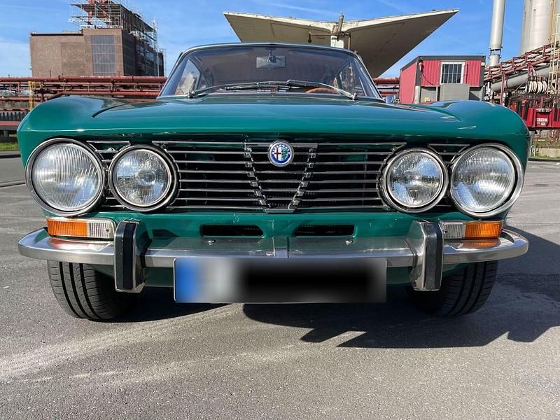 Gebraucht Alfa Romeo 2000 131 PS (96 kW) 1973 Grün Coupé