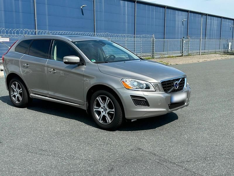 Gebraucht Volvo XC60 163 PS (119 kW) 2012 Beige SUV