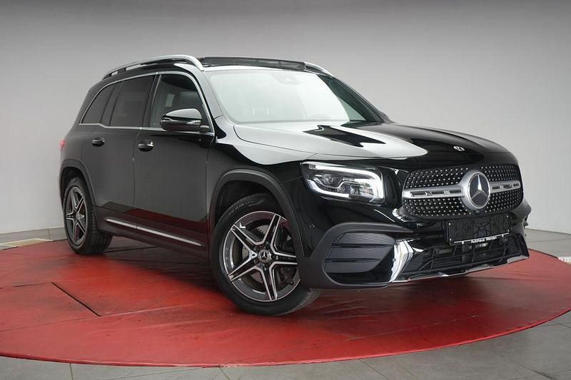 Nachtschwarz unilack Gebraucht 2022 Mercedes GLB220 SUV | 37.450 € (Fairer Preis) - Bild 1/4