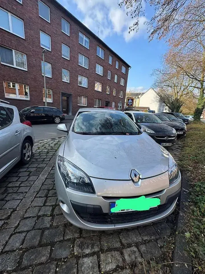 Gebraucht Renault Mégane III Avantage 111 PS (81 kW) 2009 Limousine