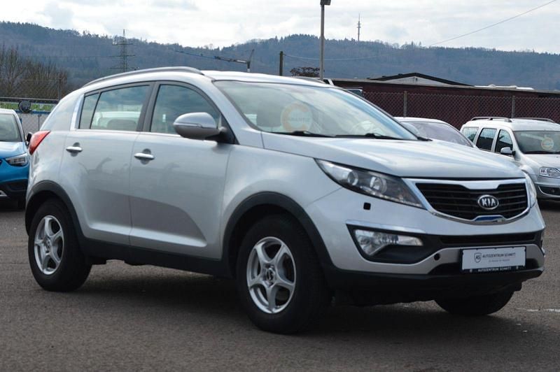 Gebraucht Kia Sportage Vision 116 PS (85 kW) 2011 Machine silver SUV