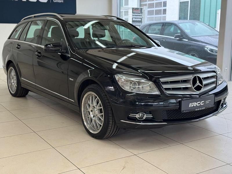 Gebraucht Mercedes C180 156 PS (114 kW) 2009 Schwarz Kombi