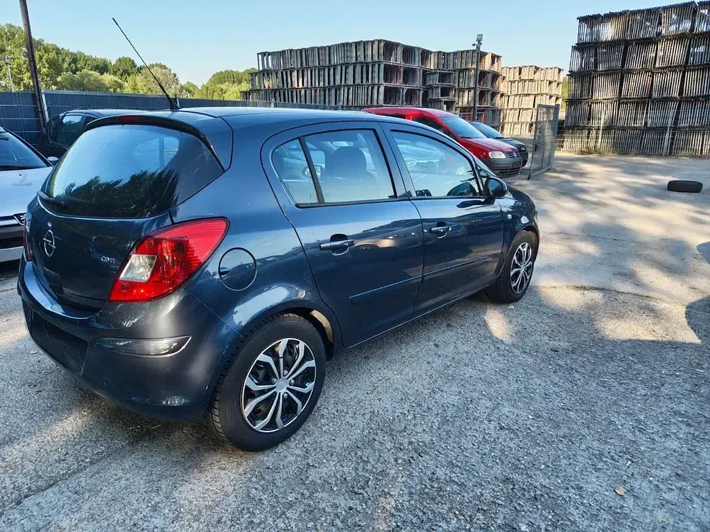 Gebraucht Opel Corsa 80 PS (58 kW) 2007 Blau Kleinwagen