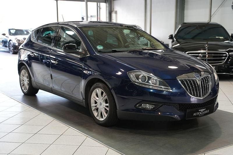 Gebraucht Lancia Delta 150 PS (110 kW) 2009 Blau Kleinwagen