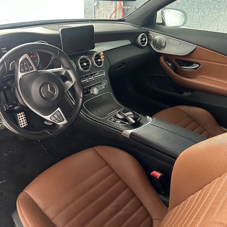 Gebraucht Mercedes C250 AMG line 204 PS (150 kW) 2016 Braun Coupé