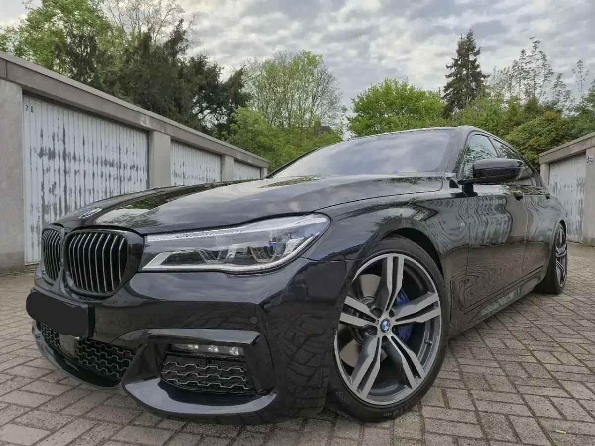 Gebraucht BMW 750 M Sport 449 PS (330 kW) 2016 Limousine