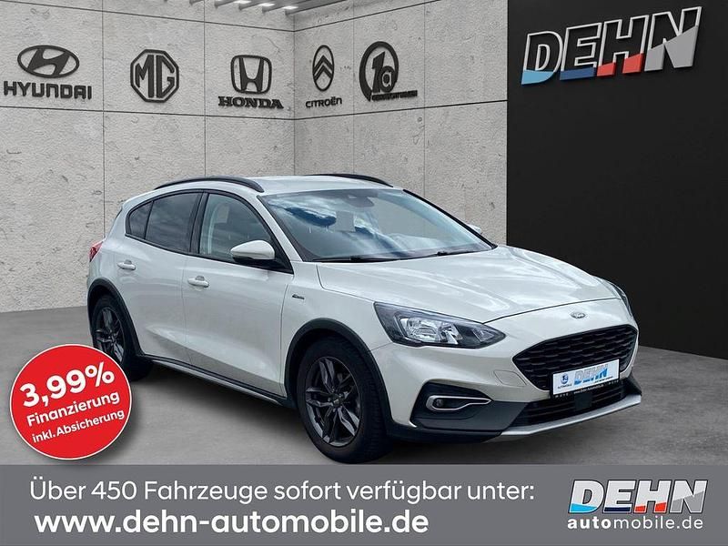 Weiß Gebraucht 2020 Ford Focus Active Limousine | 16.950 € (Fairer Preis) - Bild 1/4