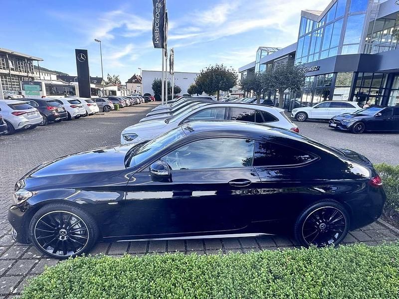 Gebraucht Mercedes C200 Edition 184 PS (135 kW) 2018 Schwarz Coupé