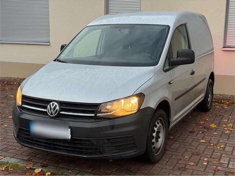 Grau Gebraucht 2018 VW Caddy Van / Kleinbus | 10.999 € (Guter Preis) - Bild 1/4