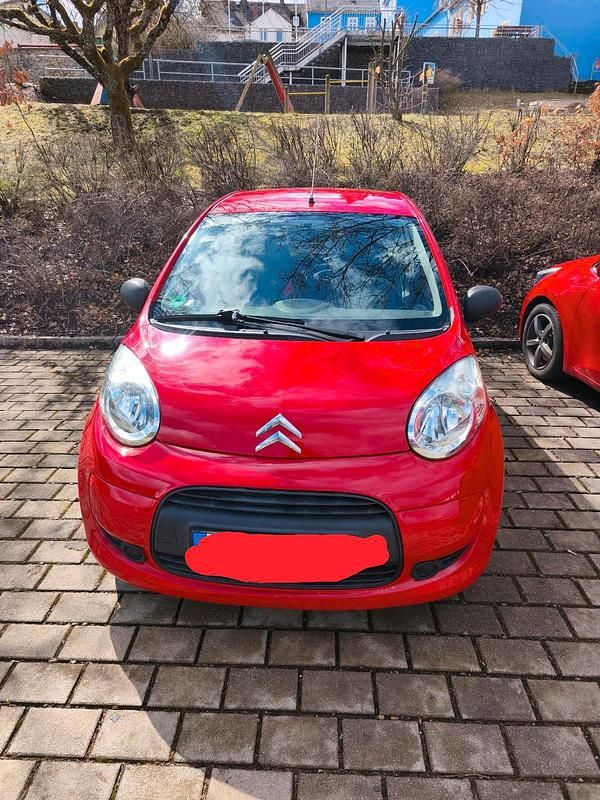 Gebraucht Citroën C1 70 PS (51 kW) 2009 Rot Kleinwagen