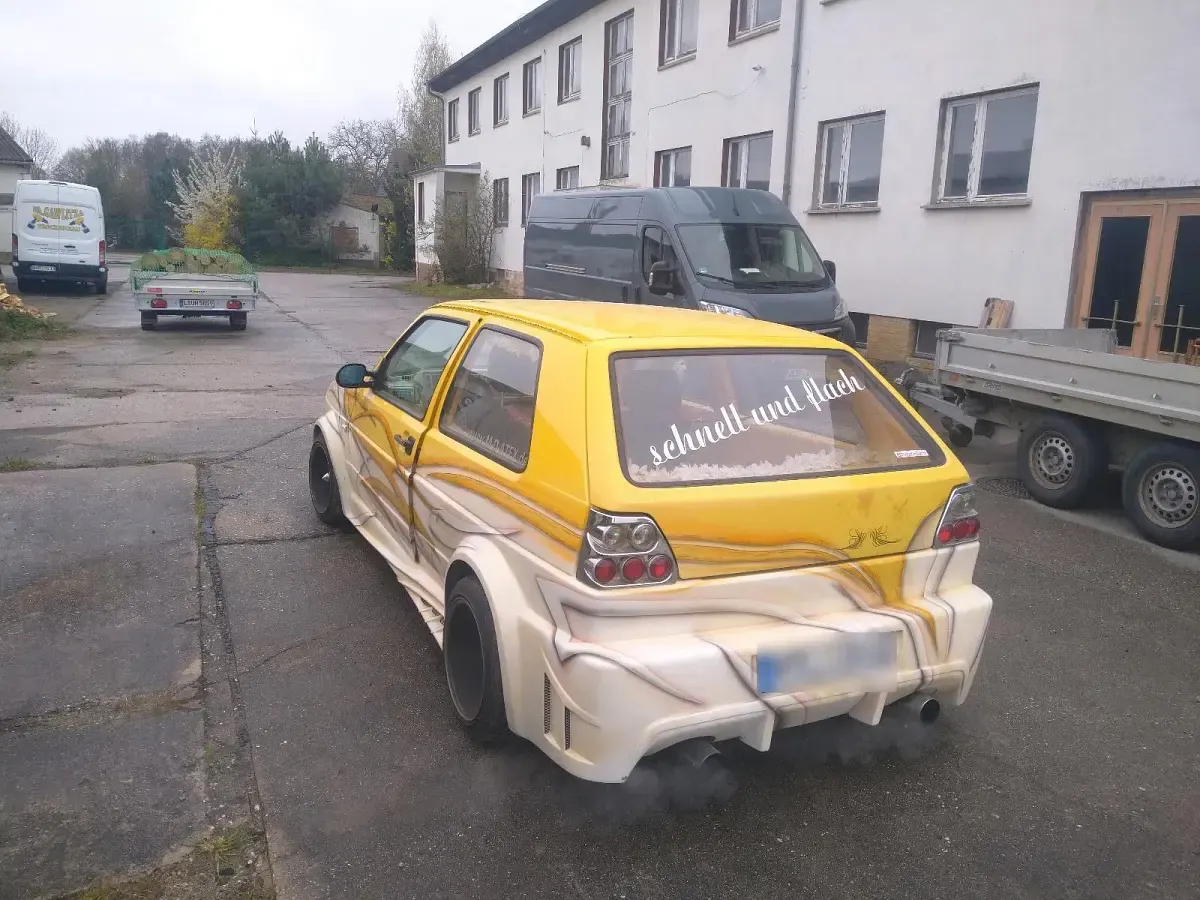 Brugt VW Golf II 140 HK (102 kW) 1990 Gul Hatchback