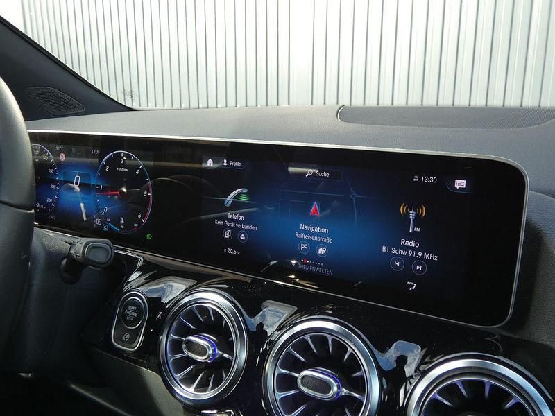 Gebraucht Mercedes GLA200 150 PS (110 kW) 2020 Schwarz SUV