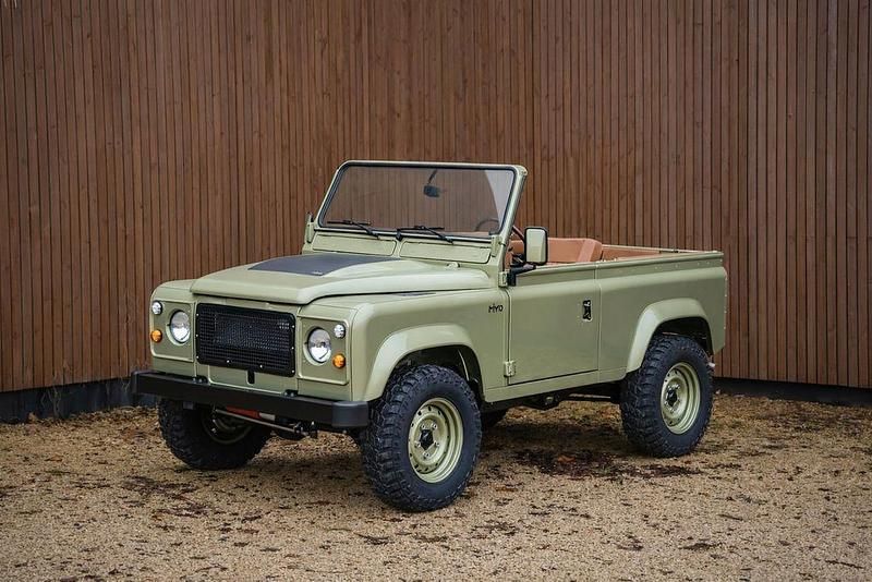 Gebraucht Land Rover Defender 200 PS (147 kW) 1990 Grün SUV