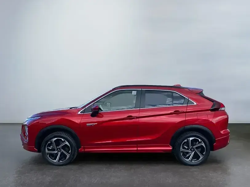 Gebraucht Mitsubishi Eclipse Cross Select 188 PS (138 kW) 2024 Dynamik rot (metallic) SUV