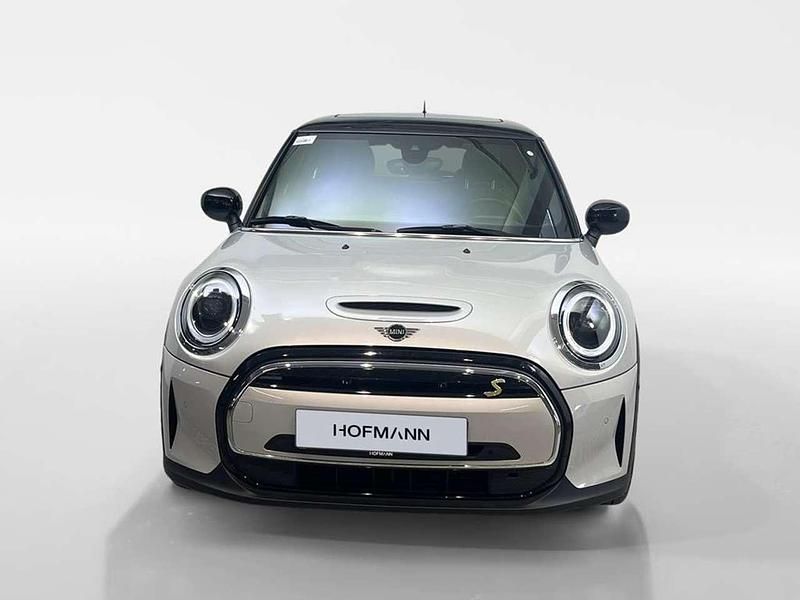 Gebraucht Mini Cooper SE 135 kW (184 PS) 2021 White silver metallic Kleinwagen
