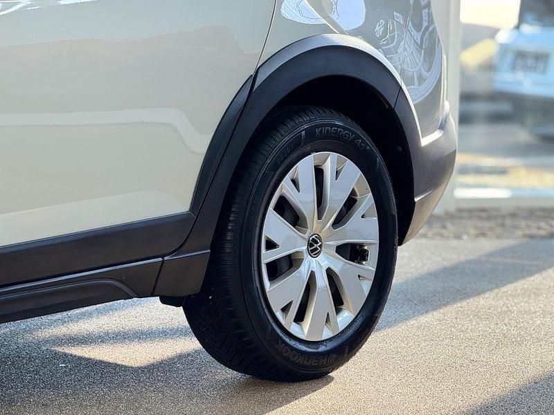 Gebraucht VW Taigo Basis 96 PS (70 kW) 2022 Grau SUV