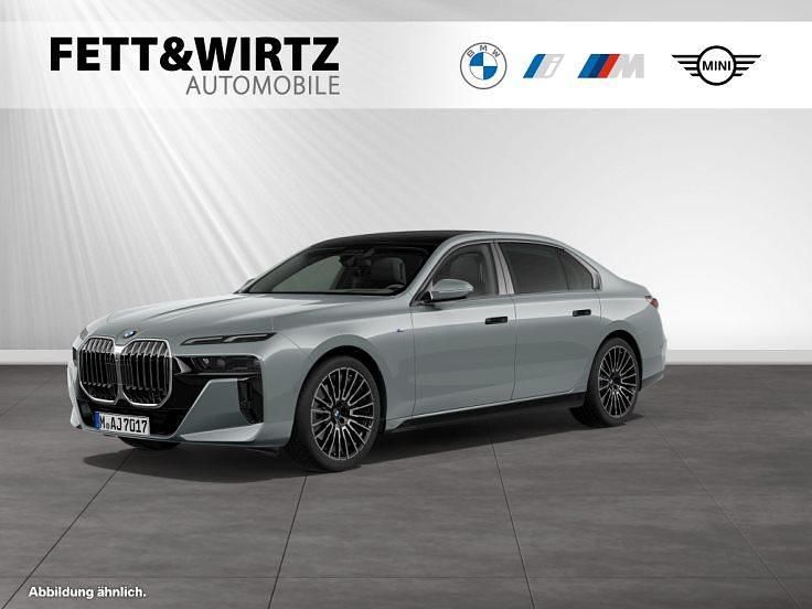 Second-hand BMW 740 M Sport 299 CP (219 kW) 2025 Berlinǎ