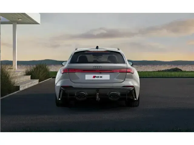 Neu Audi RS5 Ambiente 639 PS (469 kW) 2026 Plateaugrau metallic (metallic) Kombi