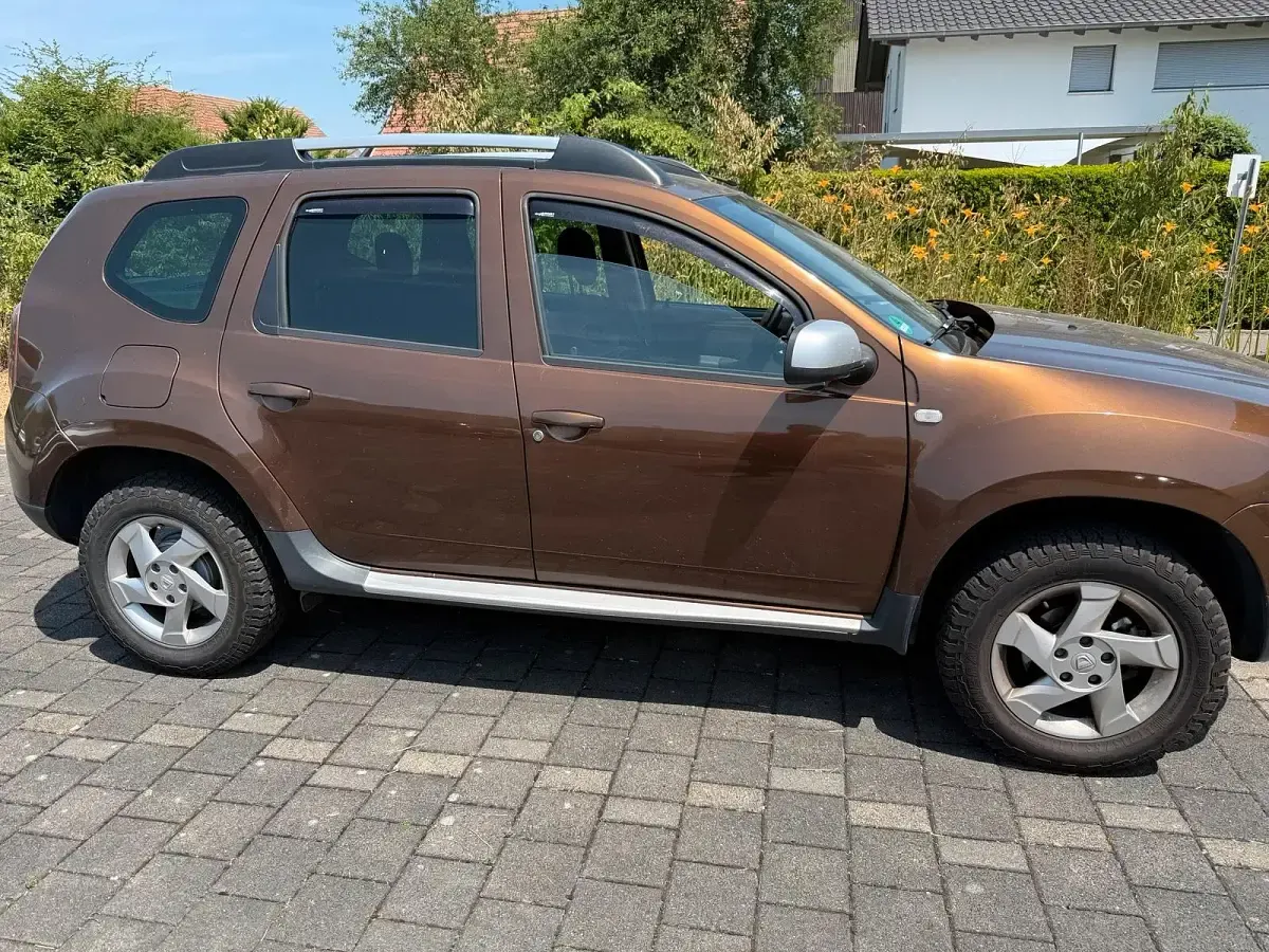 Gebraucht Dacia Duster 105 PS (77 kW) 2010 Braun SUV