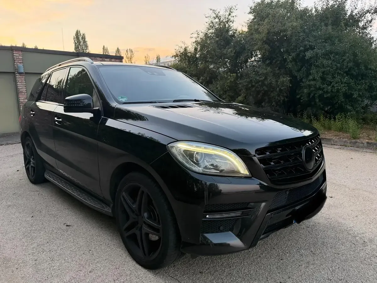 Gebraucht Mercedes ML350 AMG 258 PS (189 kW) 2013 Schwarz SUV