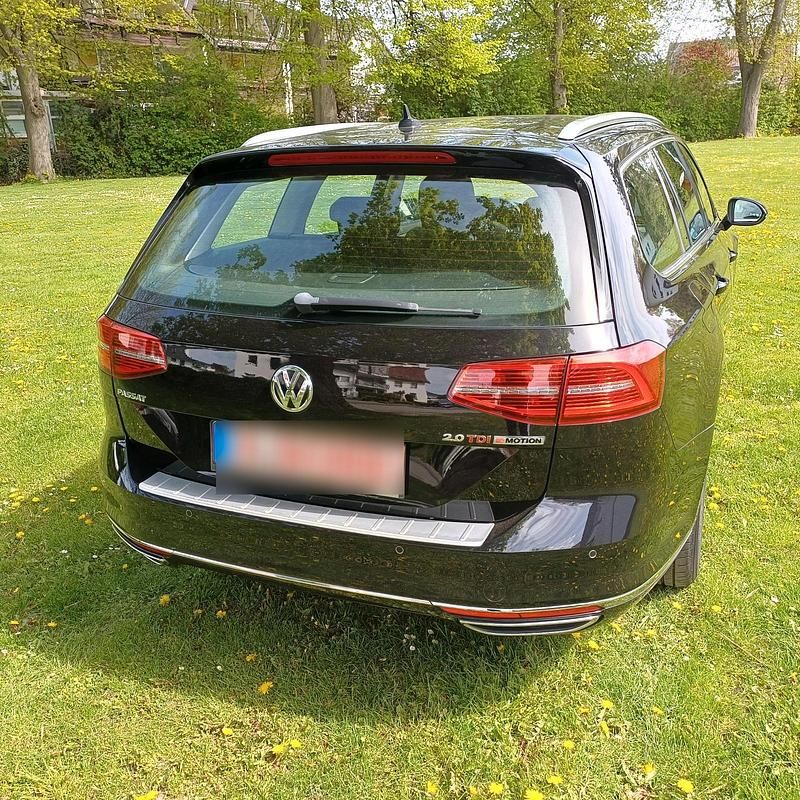 Usata VW Passat 239 CV (175 kW) 2016 Nero Station wagon