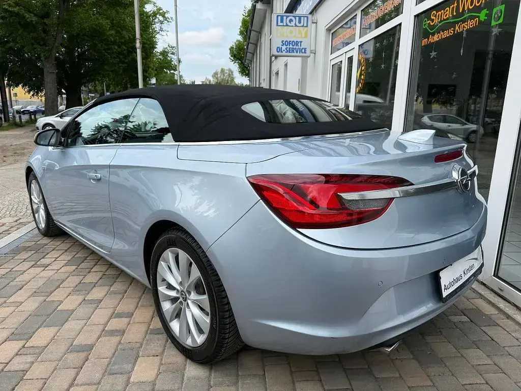 Gebraucht Opel Cascada Innovation 140 PS (102 kW) 2017 Blau Cabrio