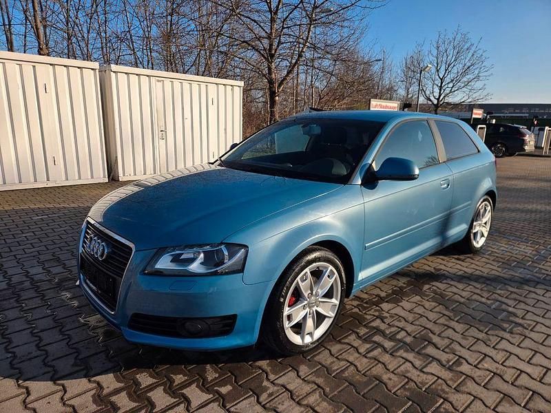 Gebraucht Audi A3 Ambition 125 PS (91 kW) 2010 Blau Kleinwagen