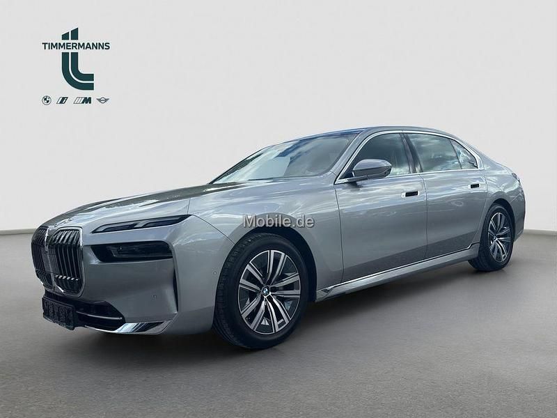 Silber Gebraucht 2023 BMW 740 Limousine | 82.390 € (Fairer Preis) - Bild 1/4