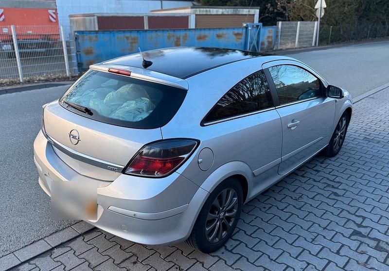 Gebraucht Opel Astra GTC 116 PS (85 kW) 2007 Silber Coupé