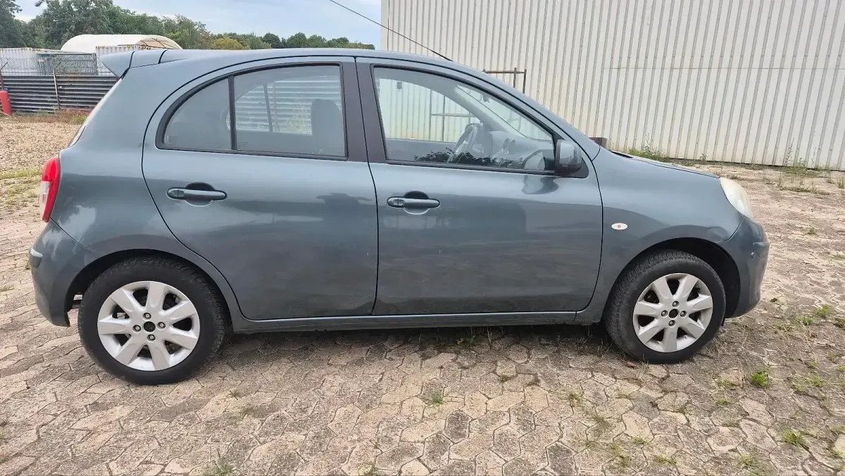 Gebraucht Nissan Micra 80 PS (58 kW) 2013 Grau Kleinwagen